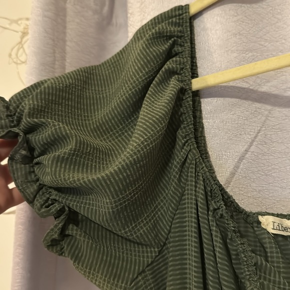 Off the shoulders liberty love dress - Picture 3 of 4